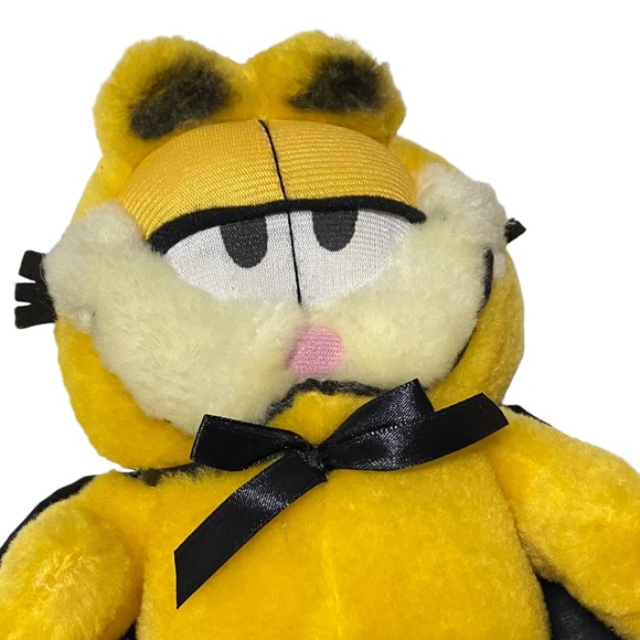 Vintage Garfield with Black Cape Plush - Picture 2 of 8